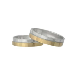 (Пара) Серебряные обручальные кольца с золотыми пластинами.