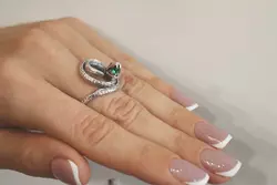 Серебряное кольцо с Фианитами Серебряное кольцо с Фианитами