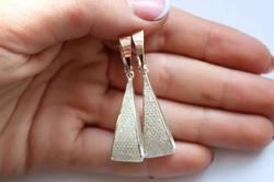Серебряные серьги с золотыми накладками Есения Серебряные серьги с золотыми накладками Есения