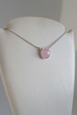 Серебряное колье с Розовым Кварцем Серебряное колье с Розовым Кварцем